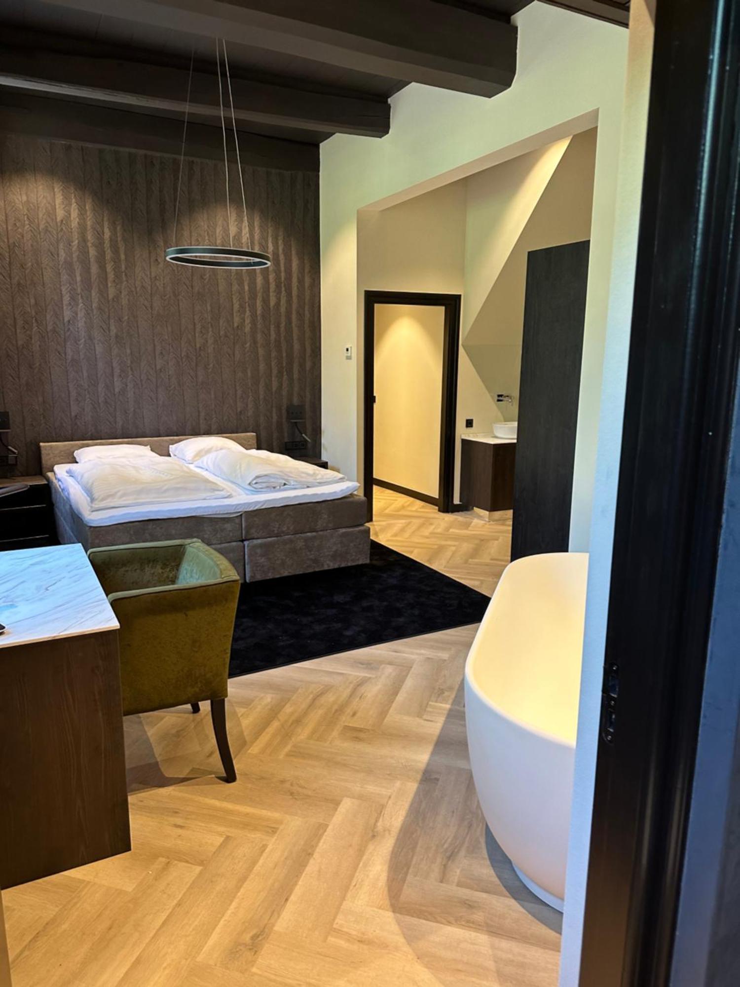 Hotel Restaurant Het Witte Paard デルデン エクステリア 写真