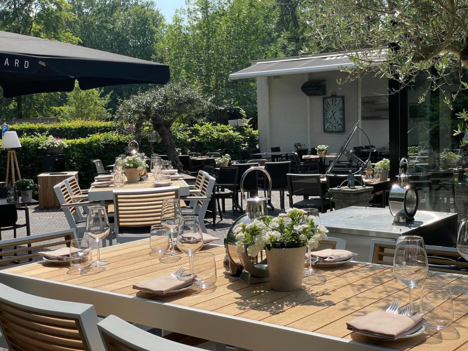 Hotel Restaurant Het Witte Paard デルデン エクステリア 写真